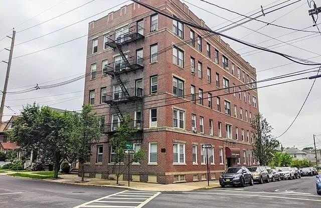 7812 HUDSON AVE - 7812 Hudson Avenue, North Bergen, NJ 07047 7812 HUDSON AVE - 7812 Hudson Avenue, North Bergen, NJ 07047