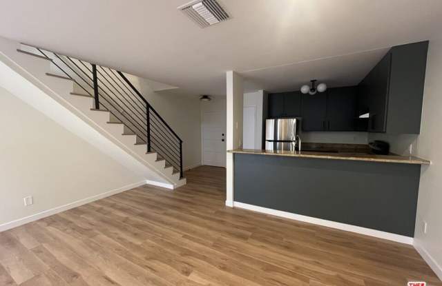 960 N San Vicente Blvd - 960 North San Vicente Boulevard, West Hollywood, CA 90069