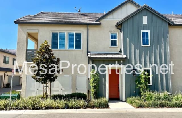 3880 S. Oasis Paseo Gallery 1