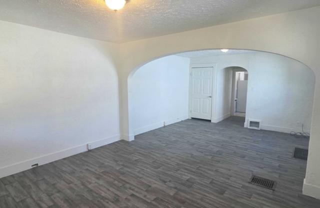 516 South 900 West - 516 Gallery 2