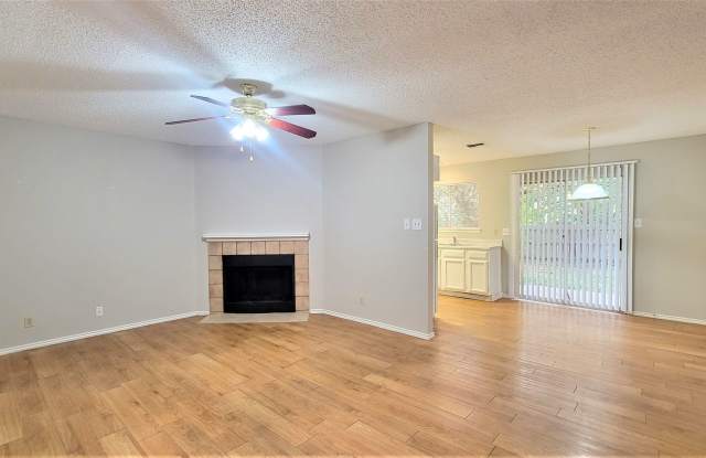 Lovely 2-story | 2-bedroom | 2-bath duplex | Balcony off Primary Bedroom! | Great location! Gallery 3