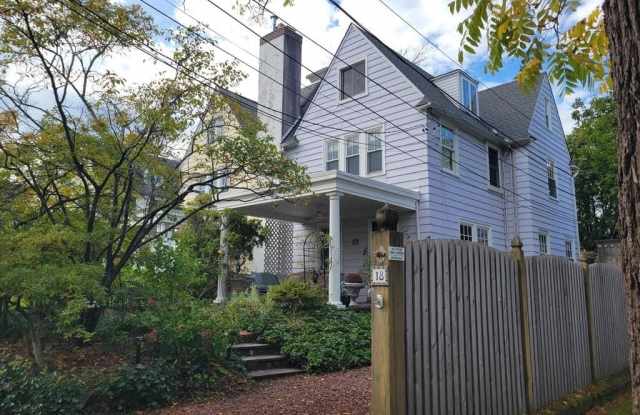 18 TENMORE ROAD Gallery 1