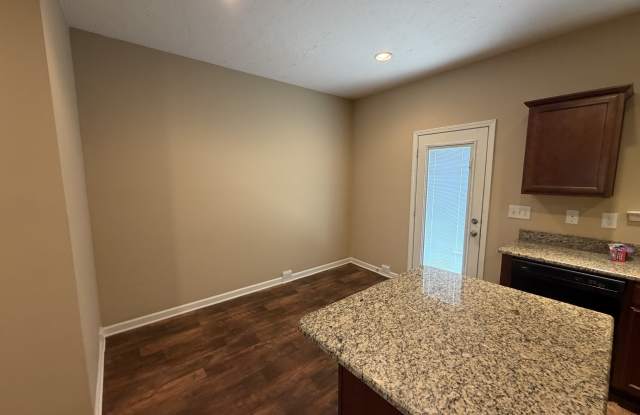 1721 Sprucedale Drive - 1 Gallery 4