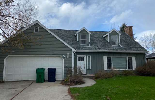 5 bedroom 3.5 bath home near Morning Star photos photos