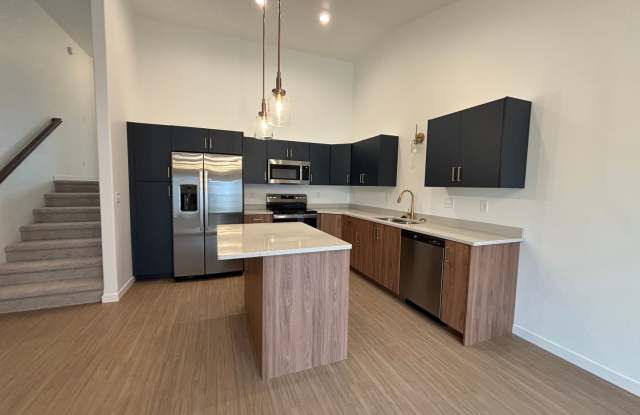 3 Bed 3 Bath Townhome Gallery 3