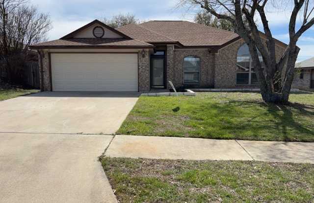 3906 Lone Oak Drive - 3906 Lone Oak Drive, Killeen, TX 76542 3906 Lone Oak Drive - 3906 Lone Oak Drive, Killeen, TX 76542