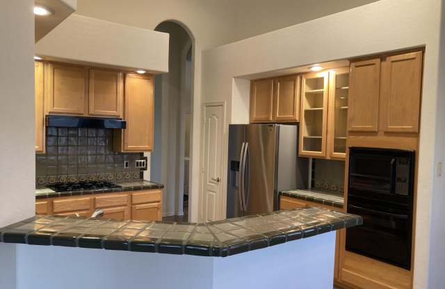 4817 E FERNWOOD Court Gallery 2