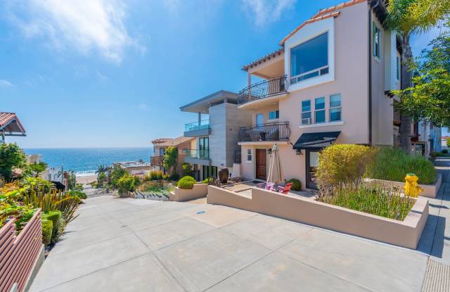 Luxurious Beachside Living in Manhattan Beach - 233 30th Street, Manhattan Beach, CA 90266
