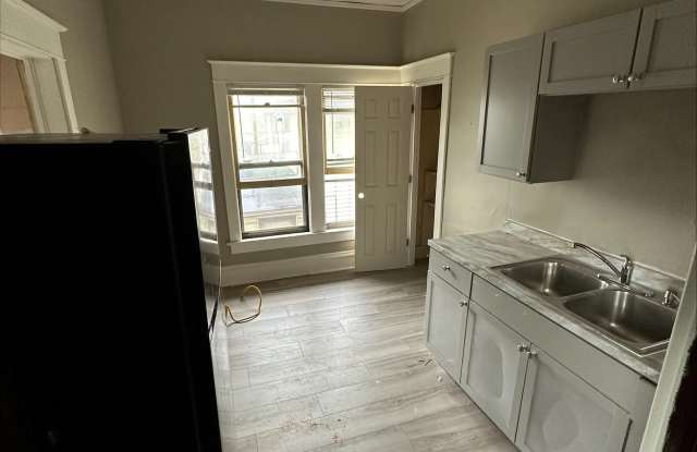 132 East 2nd Street #2 photos photos