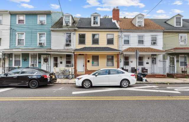 334 Saint Mary Street Gallery 2