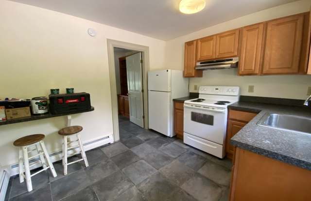 University Student Rental available for the 2026-2027 School Year- walking distance to campus, 1BR/1BA - Heat  Hot Water Included! photos photos