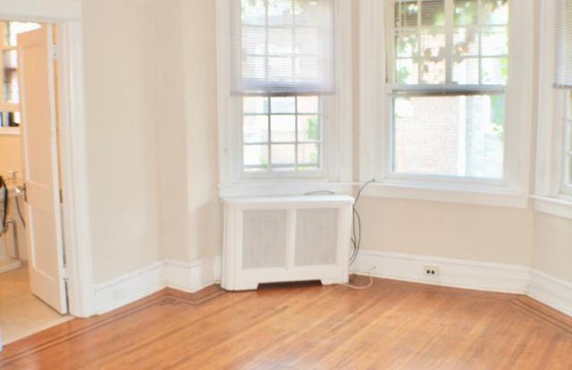 510 W MANHEIM Street Gallery 2