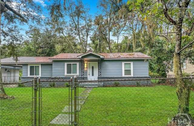 2217 Vicksburg Drive Gallery 2