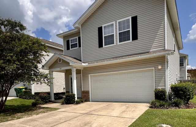 126 Farrah Avenue - 126 Farrah Avenue, Niceville, FL 32578