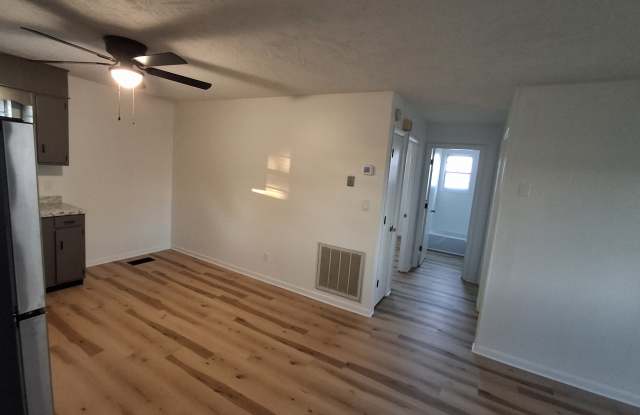 838-840 Jarnigan Avenue Gallery 3