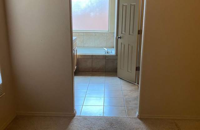 COMING SOON! Beautiful 3 bedroom home located in foot hills Gallery 4