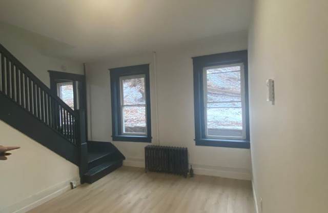 **Beautiful 4-Bedroom, 1-Bathroom Apartment Available Now!** - 136 South Welles Street, Wilkes-Barre, PA 18702