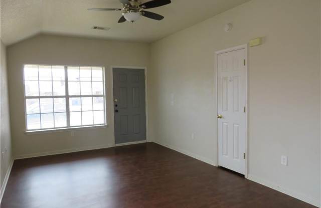 3114 Yaupon Road Gallery 2