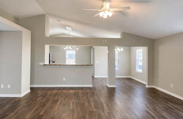 124 Sandstone Trail Gallery 2