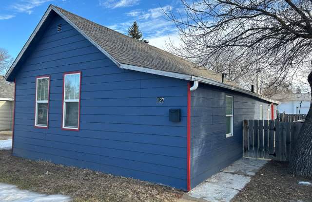 Cute Single Family 2 bedroom home photos photos