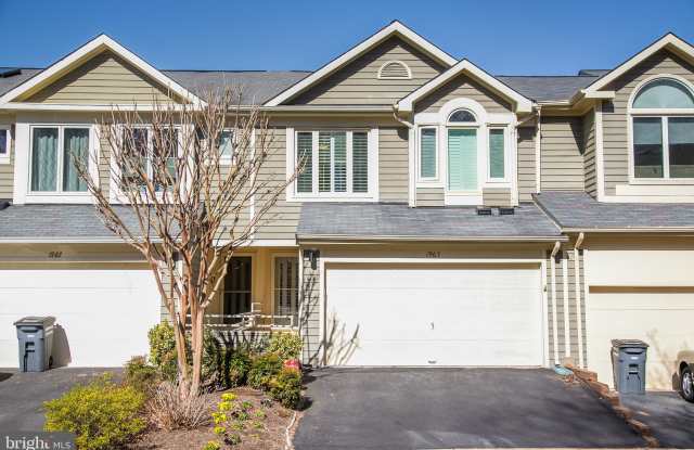 1965 LAKEPORT WAY - 1965 Lakeport Way, Reston, VA 20191