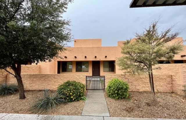 8940 West Olive Avenue - 8940 West Olive Avenue, Peoria, AZ 85345