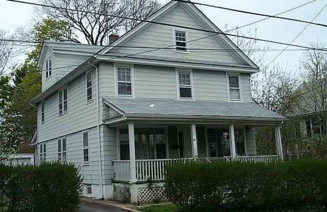 267 Schenck, right side Avenue photos photos