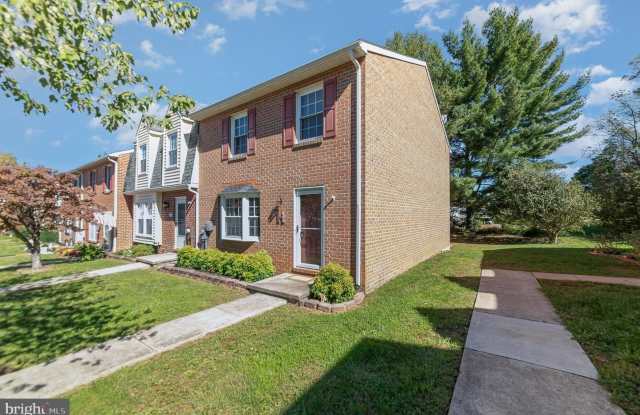 825 CHESNEY LN photos photos