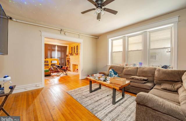 3809 VENTNOR Avenue unit: 2 photos photos