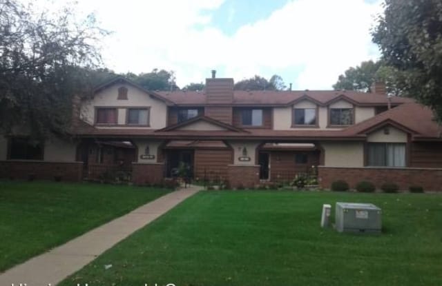 92 126th Ln NW - 92 126th Lane Northwest, Coon Rapids, MN 55448