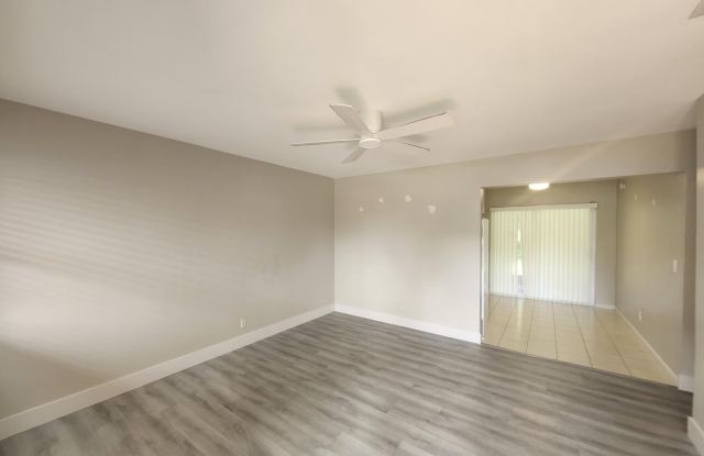 4972 SW 93rd Avenue SW Gallery 2