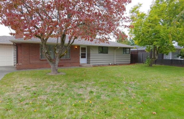 1821 W Stewart - 1821 West Stewart Avenue, Puyallup, WA 98371