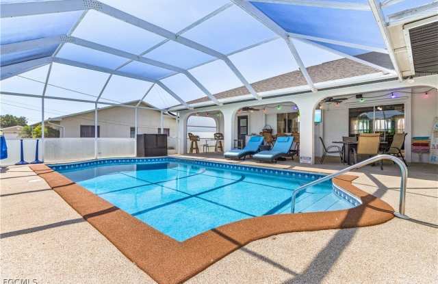 428 SW 37th Street photos photos