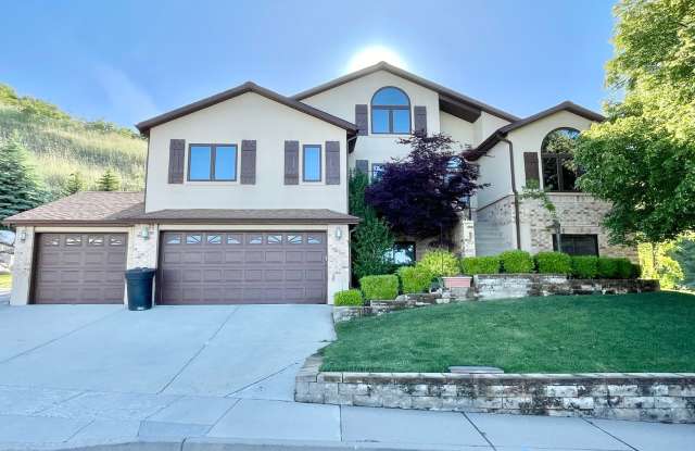 Beautiful Valley Views & Utilities Included! photos photos Beautiful Valley Views & Utilities Included! photos photos