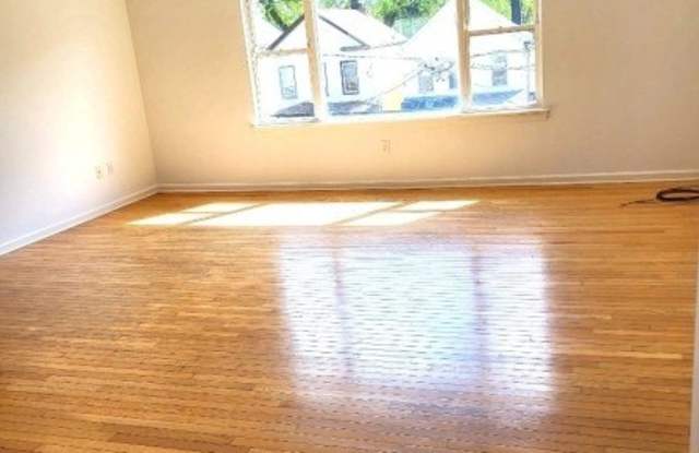 1083 Lafayette St photos photos