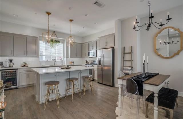 4910 Live Oak Street - 4910 Live Oak St, Dallas, TX 75206