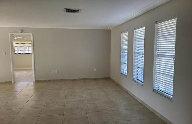 725 Hibiscus Drive Gallery 3