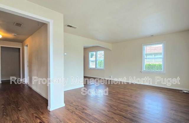 1083 Alder Ave Gallery 2