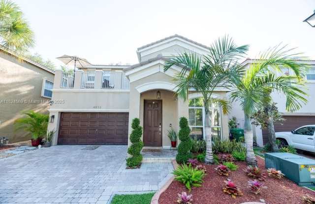 4832 SW 159th Ave photos photos