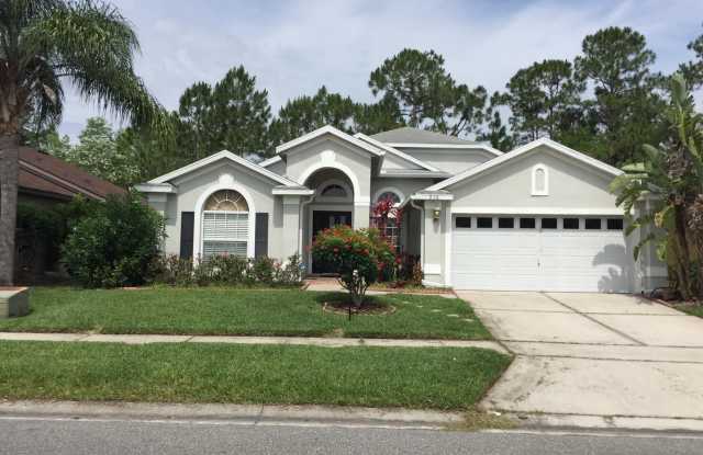 Great 4/2 Rental in East Orlando and Waterford Lakes Gallery 1