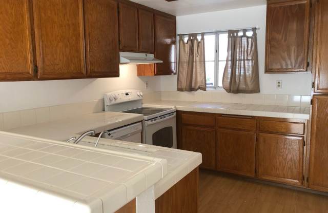 2133 Northshore  Unit B Gallery 2