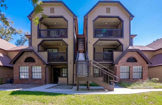 Newly Renovated Condo in Gated Lakefront Community ~ Altamonte Springs! Gallery 1