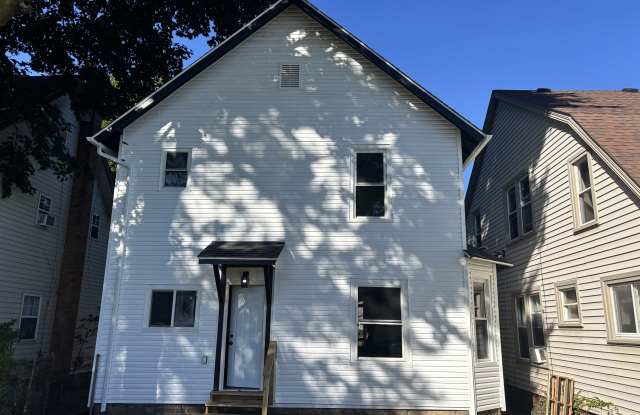914 Dueber Avenue SW Gallery 2