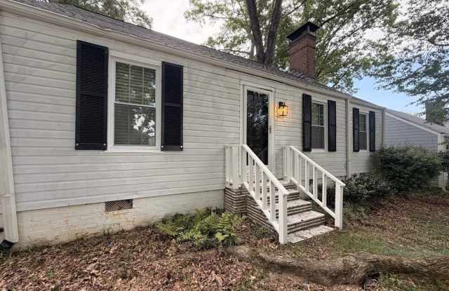 2 Bed 1 Bath in Atlanta! Gallery 3