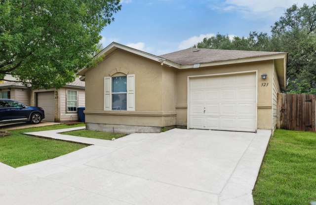 323 Amberdale Oak Gallery 2