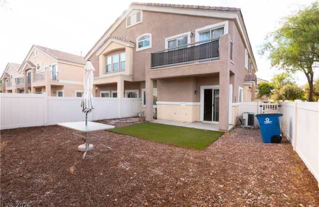 1090 Sheer Paradise Lane Gallery 4