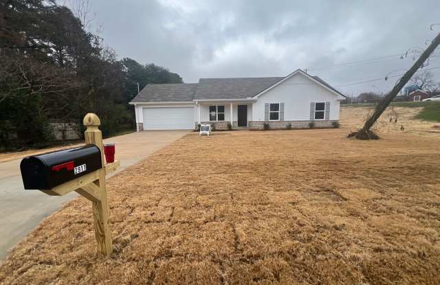 3 bedroom 2 bathroom in East Tuscaloosa Gallery 1