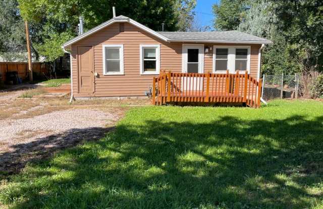 West Rapid 2 bedroom, 1 bath House for Rent Gallery 1