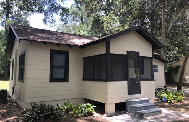 18443 Shady Side Dr - 18443 Shady Side Drive, South Brooksville, FL 34601
