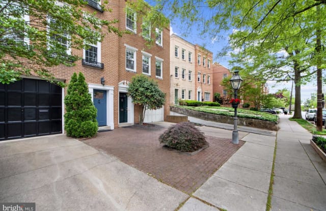4433 MACARTHUR BLVD NW - 4433 Macarthur Boulevard Northwest, Washington, DC 20007
